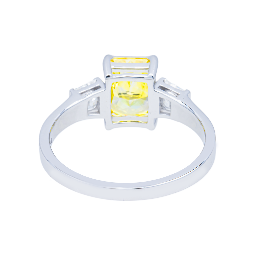Close-up of a color-enhanced diamond from Colorlabdiamonds showing vibrant hues and intricate cut details.