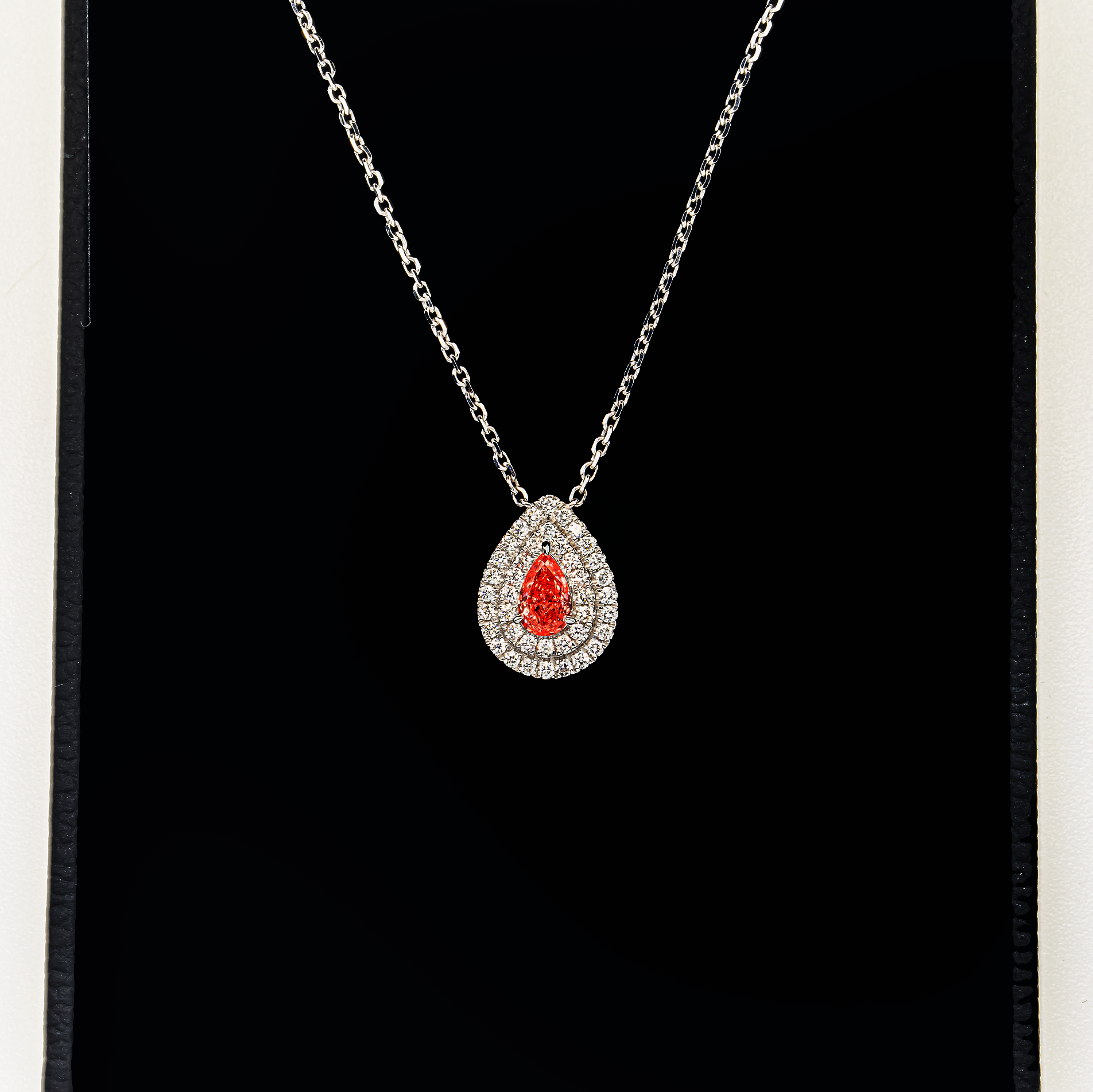 18KT White Gold Fancy Pink Diamond Halo Pendant 0.87ctw