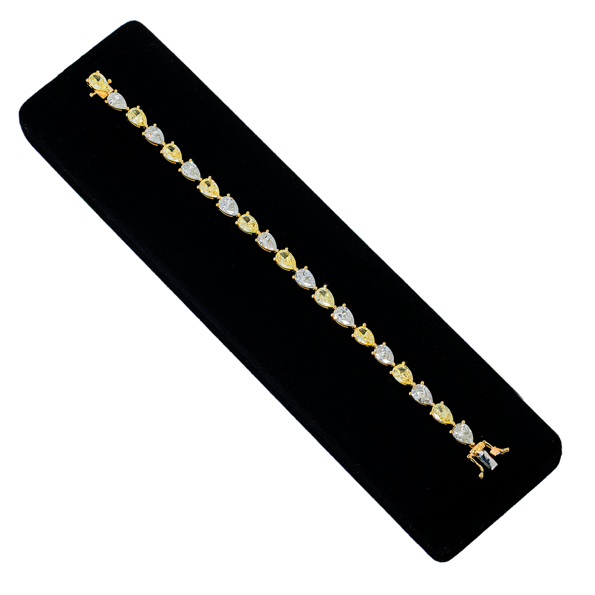 Colorlabdiamonds 18KT two-tone yellow and white diamond bracelet with pear-cut diamonds, 14.79 carats, elegant jewelry piece.